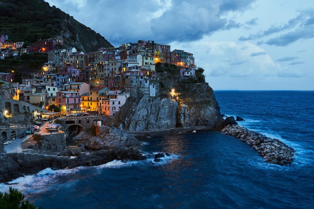 Vigneti terrazzati e belvedere a Manarola