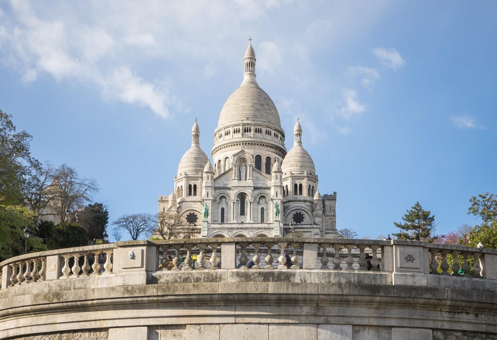 Panorama Montmartre z widokiem na Sacré‑Cœur