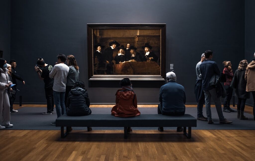 Interieur van het Stedelijk Museum voor moderne kunst in Amsterdam
