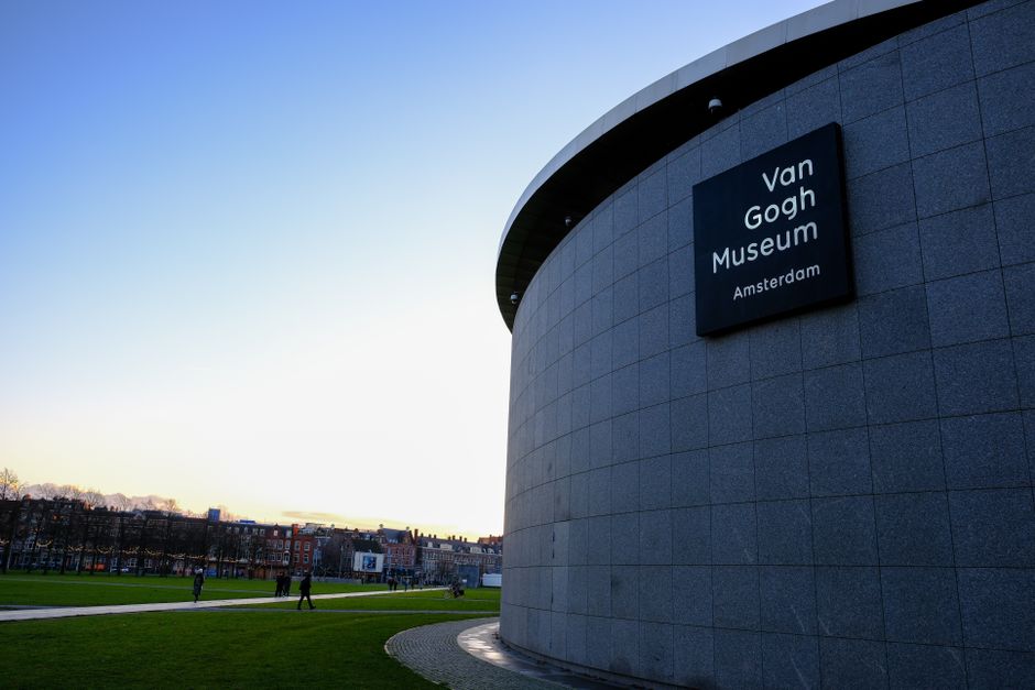 Van Gogh Museum tijdens golden hour