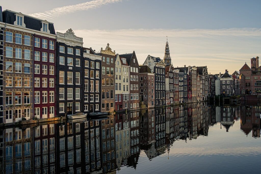 Canal houses at sunset on Prinsengracht, Amsterdam