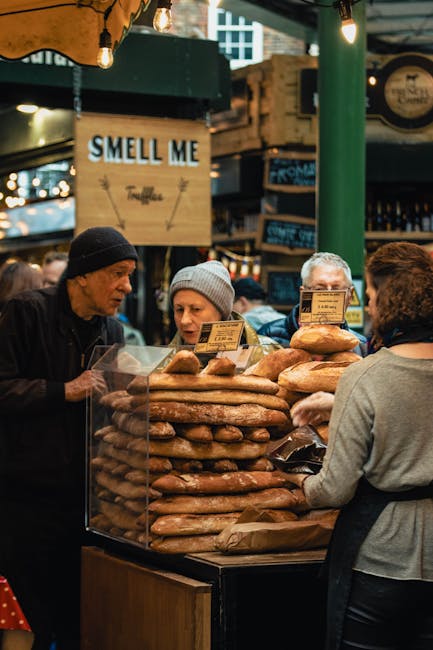 Kunden essen am Borough Market