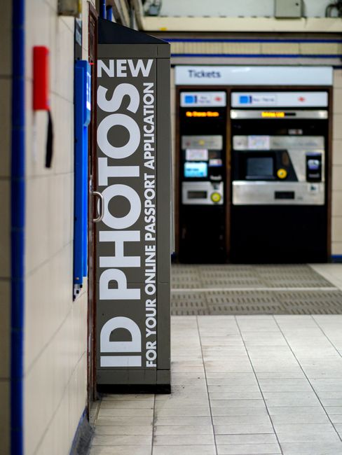 Distributori di biglietti nelle stazioni della metropolitana a Heathrow