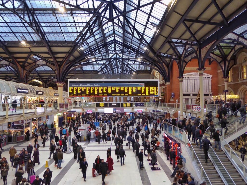 drukte in de kaartzaal van King's Cross