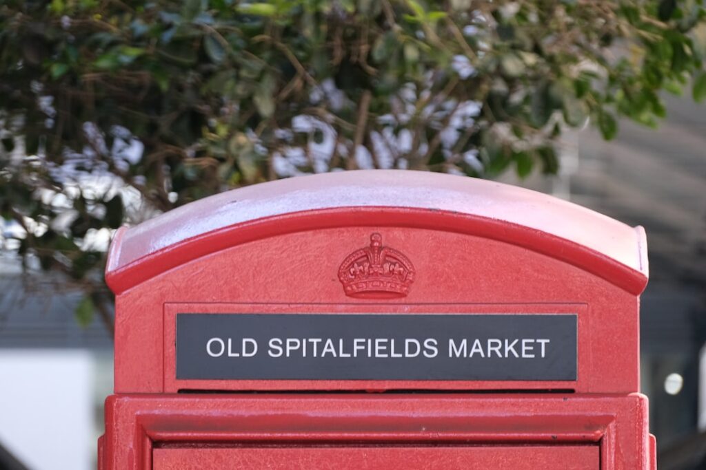 Marktstand mit Fish & Chips auf dem Old Spitalfields Market