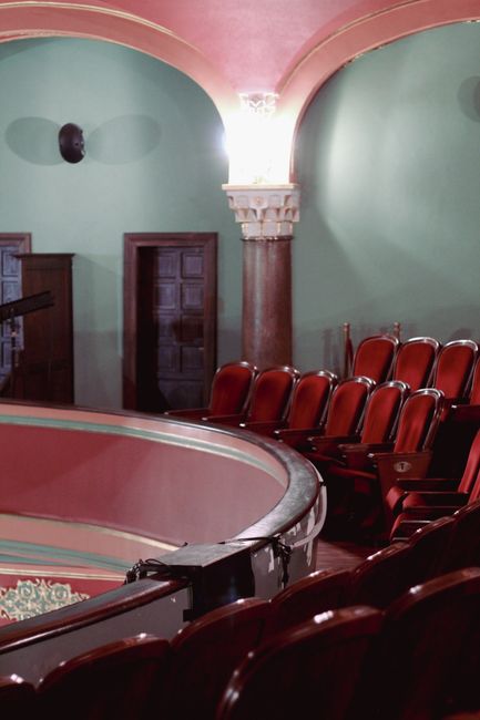 Interieur van een klassiek theater