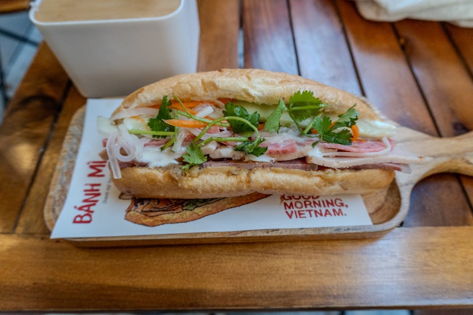 Vegan Vietnamese bánh mì bij 1990 Vegan Living