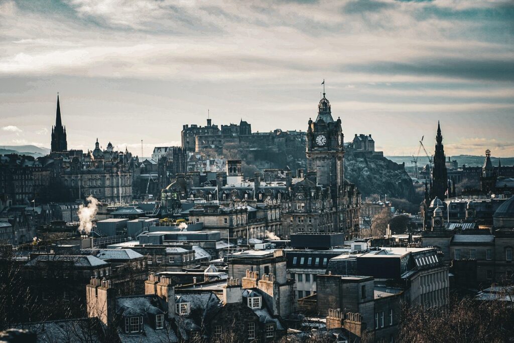 Dachpanorama von Camera Obscura über die Altstadt von Edinburgh