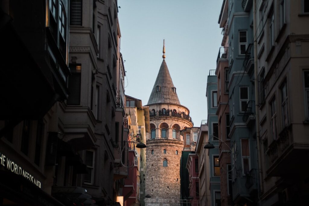 Panoramablick vom Galata‑Turm bei Sonnenuntergang, Bereketzade, Beyoğlu