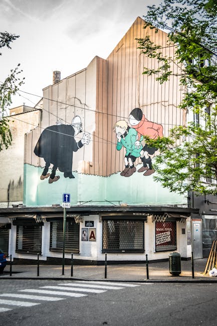 Mural komiksowy w Brukseli z Tintinem i przyjaciółmi