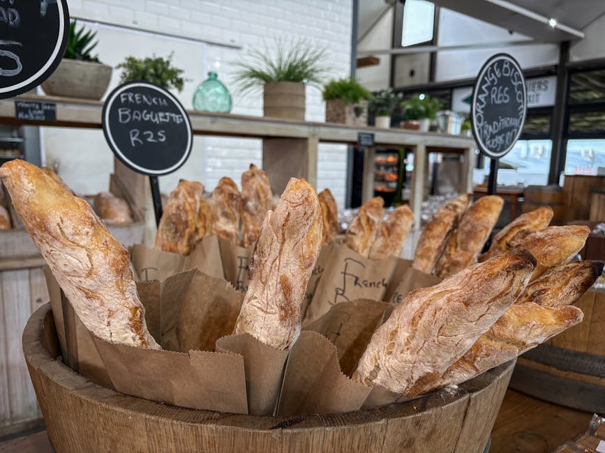 Panetteria locale con baguette e pasticceria