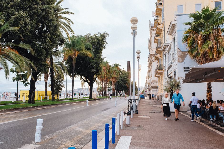 Ingresso accessibile dell'Hôtel Le Méridien sulla Promenade des Anglais