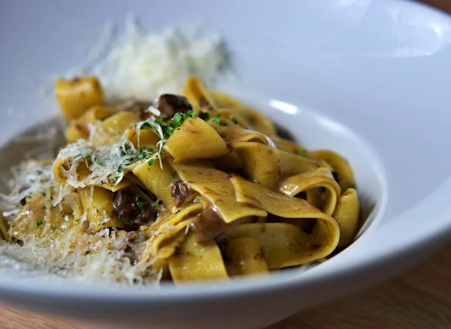 Toskańskie pappardelle z ragù z dzika w Osteria dei Cavalieri
