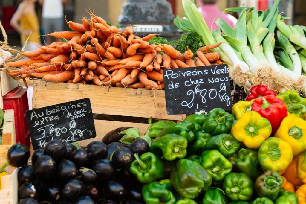 Bancarelle del mercato mattutino ad Aix-en-Provence