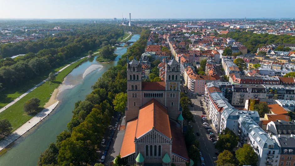 Cyclists near the Isar river in Munich