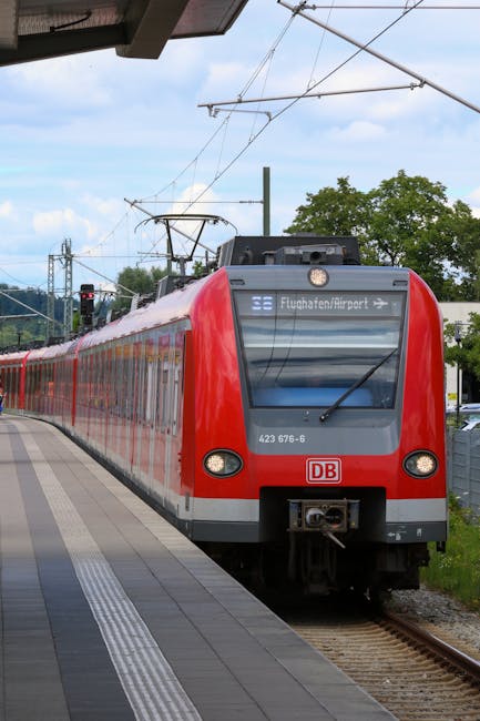 S‑Bahn train arriving at Munich Hauptbahnhof platform