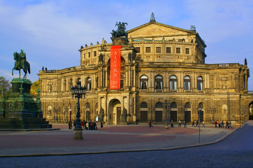 Bayerische Staatsoper aan Max-Joseph-Platz