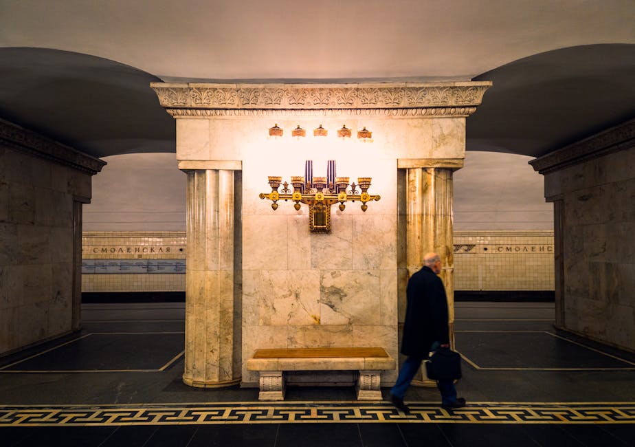 Avtovo station hall with glass columns and ornate decoration