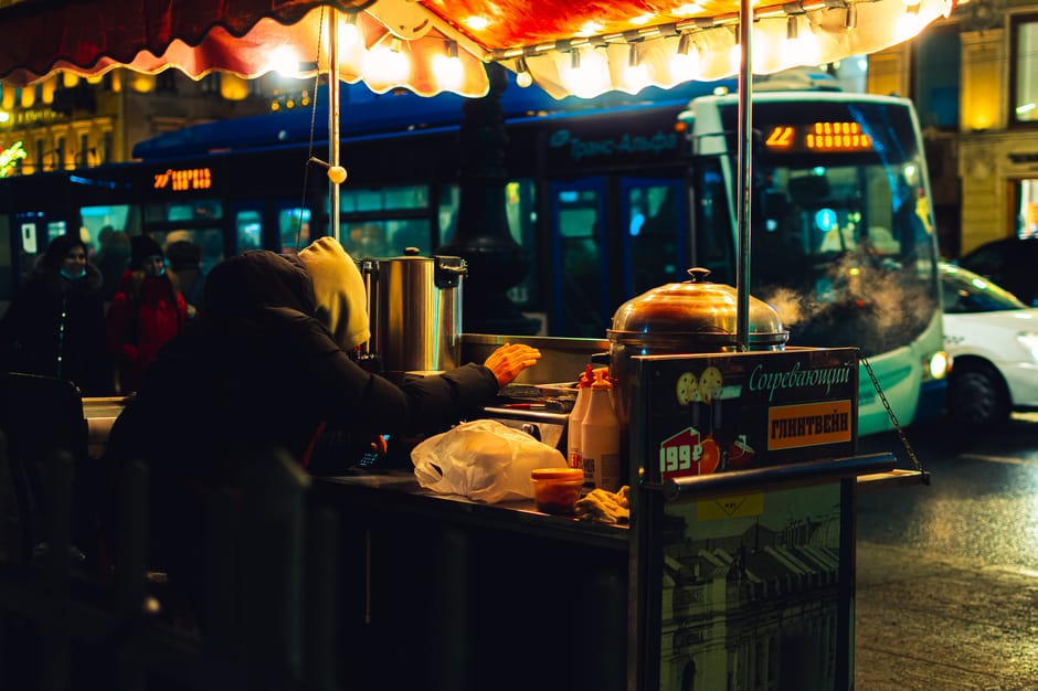 Street food vendor selling pirozhki near Gostiny Dvor on Nevsky Prospekt