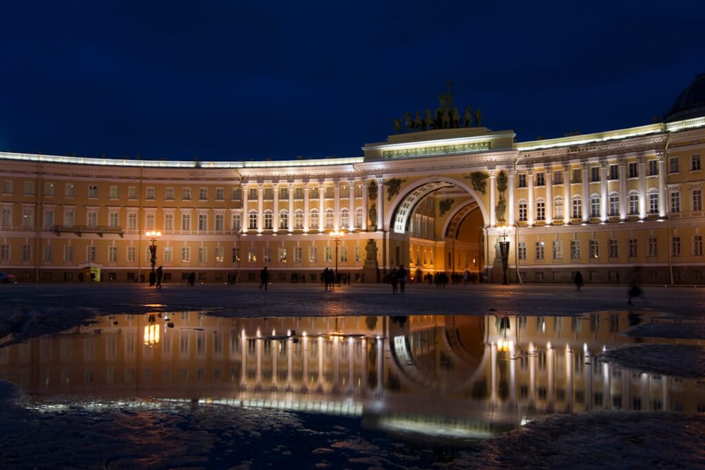 Crowd during Night of Museums at a Saint Petersburg museum