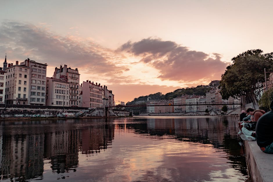 Cycle path along the Rhône at sunset
