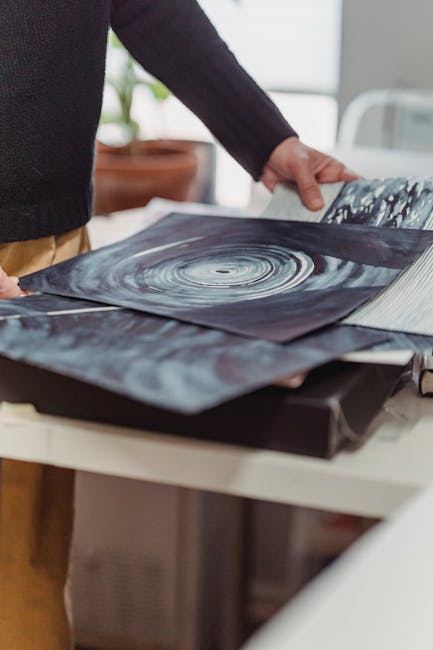 collettivo di artisti: atelier aperto ed esposizione nello spazio contemporaneo di Lione