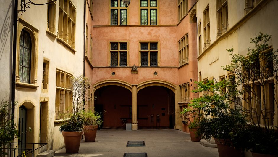 cortile storico della Villa Lumière a Lione, sede dell’Institut Lumière