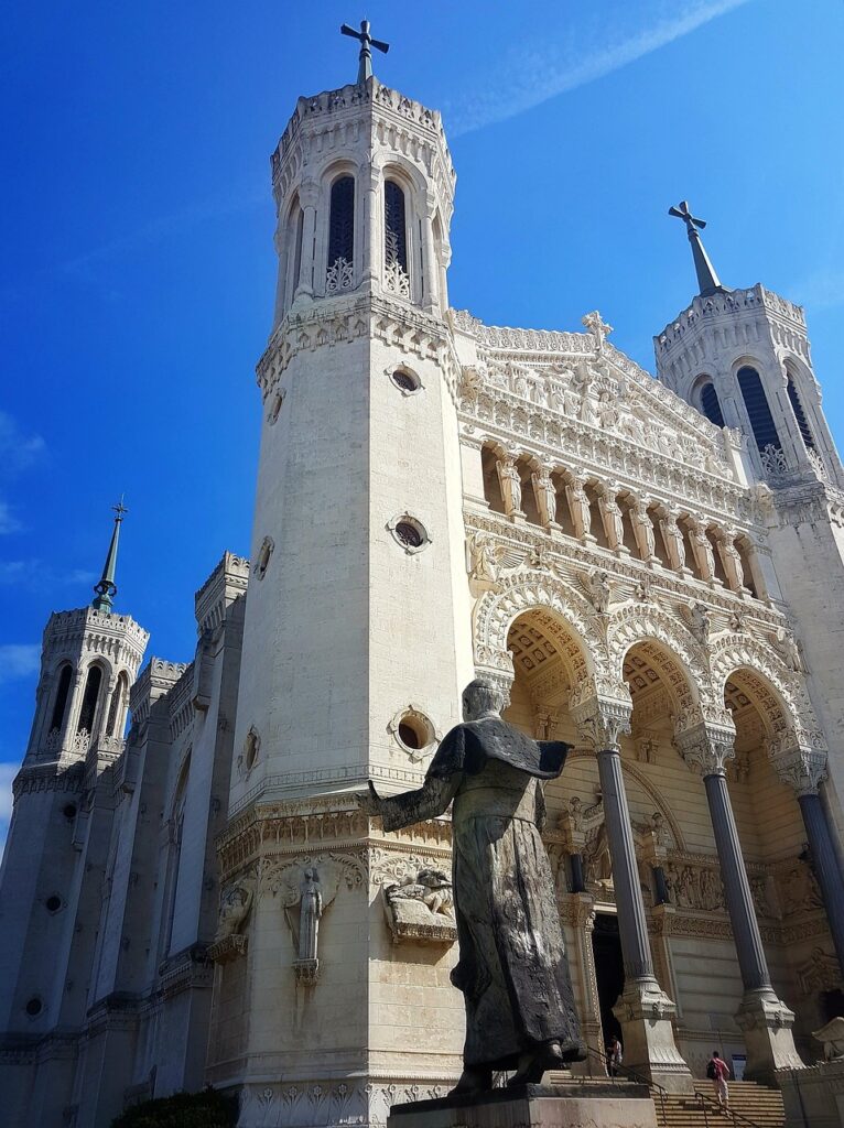 Notre-Dame de Fourvière, vista panoramica al tramonto