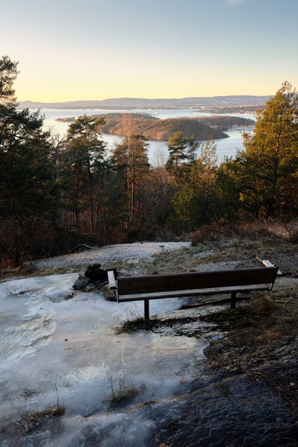 uitkijkpunt van Holmenkollen over de Oslofjord vanaf de skischans