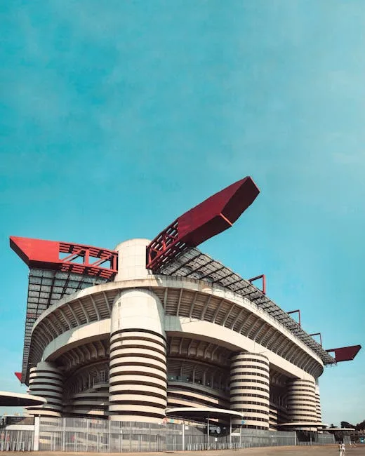 Façade extérieure du stade San Siro à Milan, structures rouges visibles