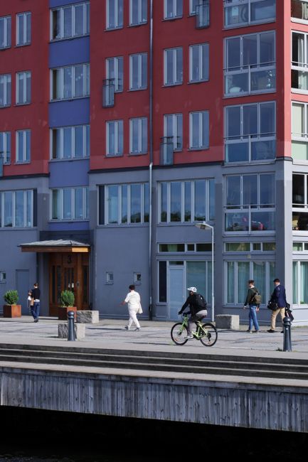 Strada lungo il canale con ciclisti vicino a Zinkensgatan