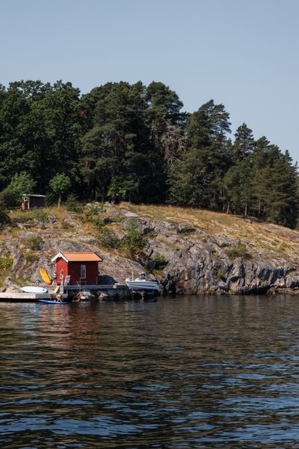 Kajakvermietung in der Stockholmer Schärenlandschaft