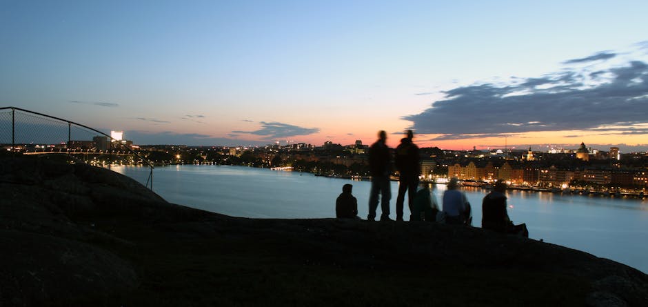 Aussicht von Monteliusvägen über die Skyline bei Sonnenuntergang