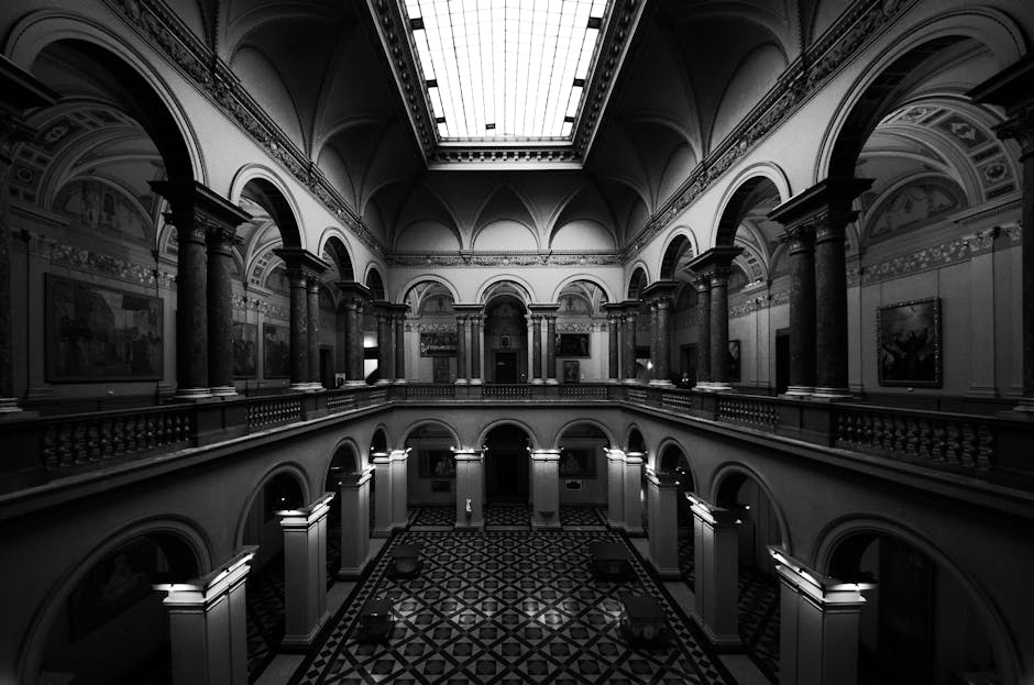 Sala principale del Museo Nazionale d'Arte della Romania con dipinti