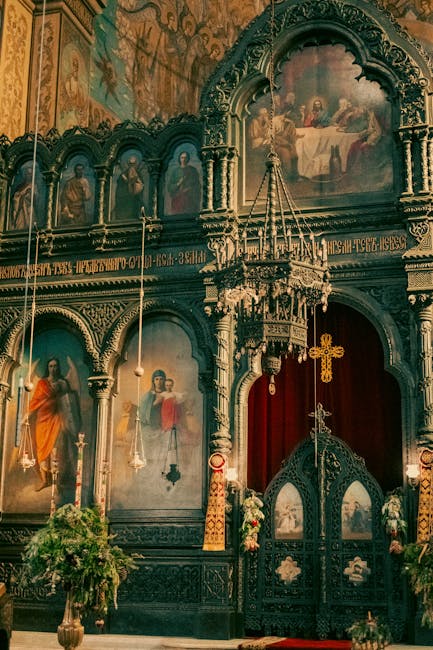 ornate wooden iconostasis inside Stavropoleos Church