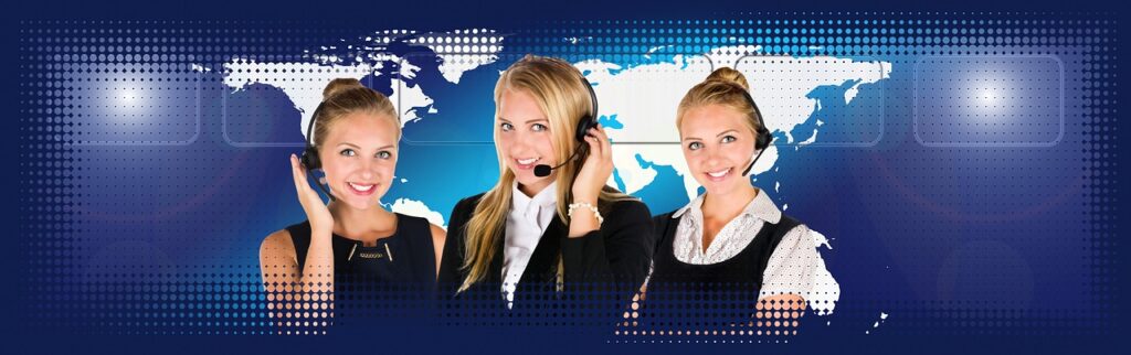 Last-minute hotel deal on phone
