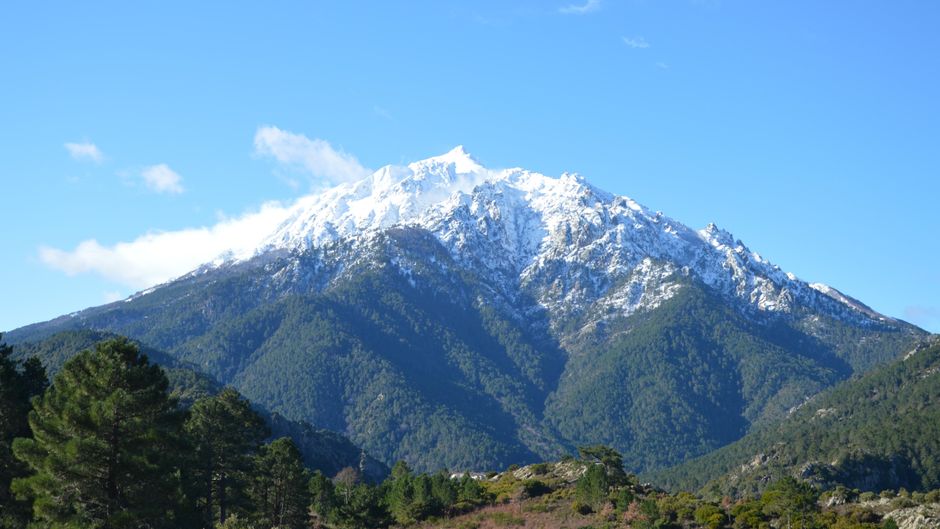 Monte Cinto summit and alpine ridge, Corsica
