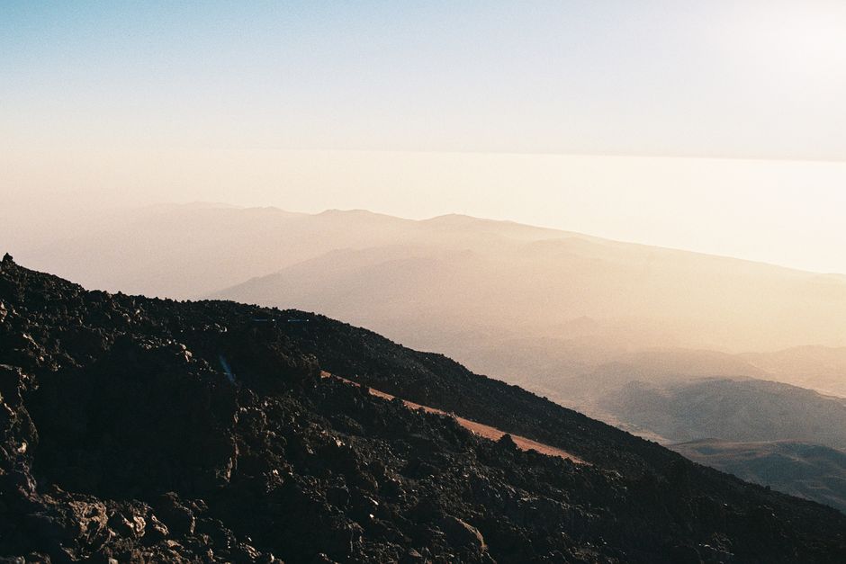Zonsopgang bij nationaal park Teide, uitzicht vanaf de top