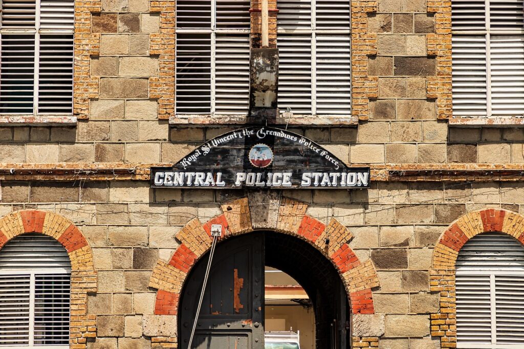 Außenansicht der Polizeistation