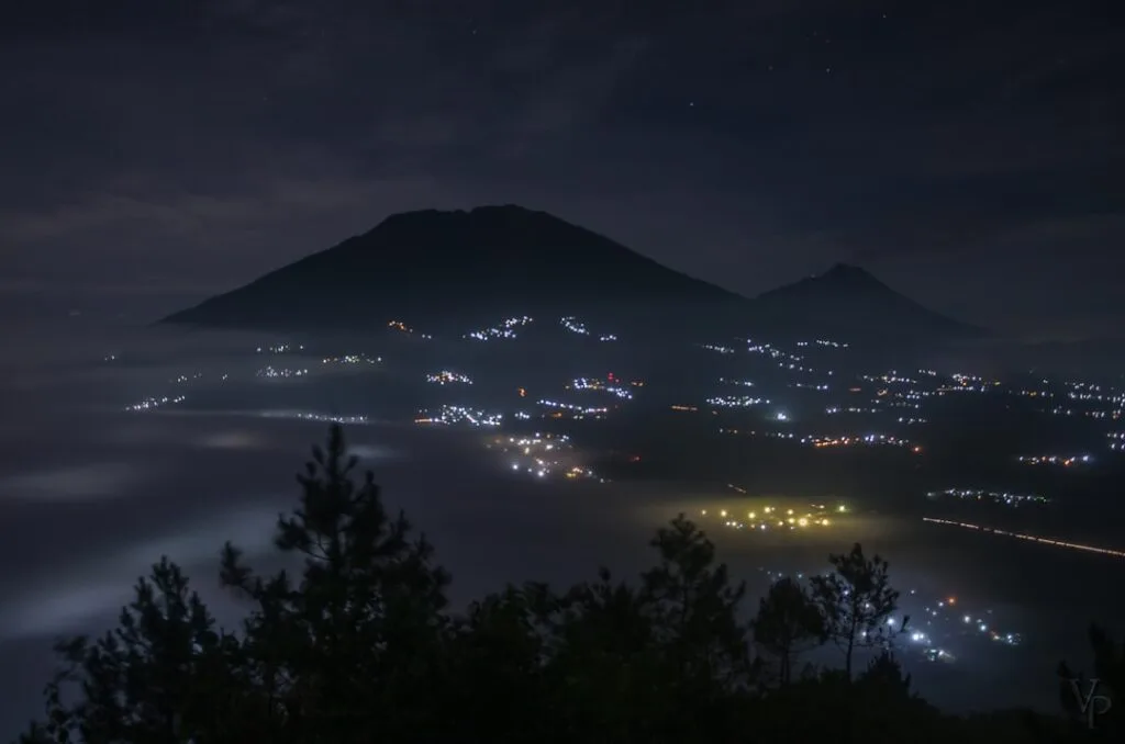 Via Partenope at night with Vesuvius lights