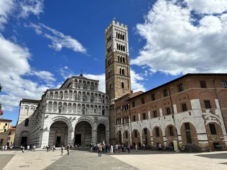 Lange privétour: de geheimen van Lucca