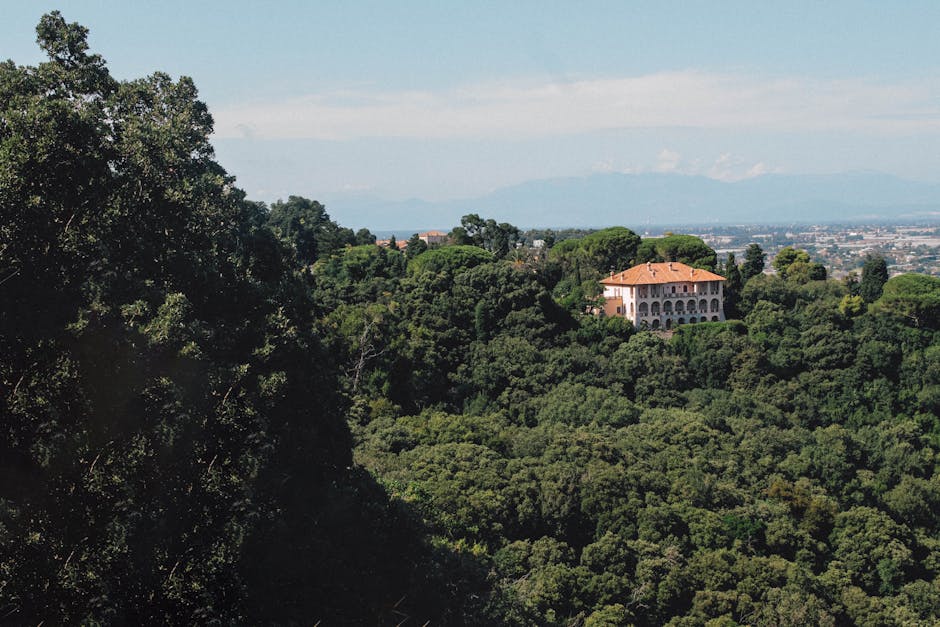Villa op groene Toscaanse heuvels met panoramisch uitzicht