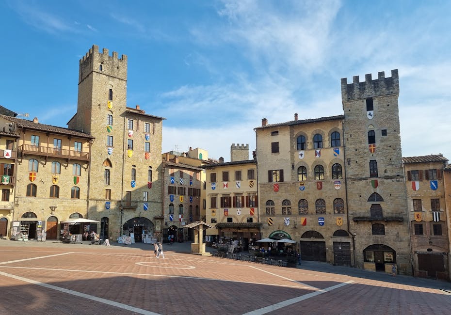 Piazza Grande di Arezzo con gli edifici storici