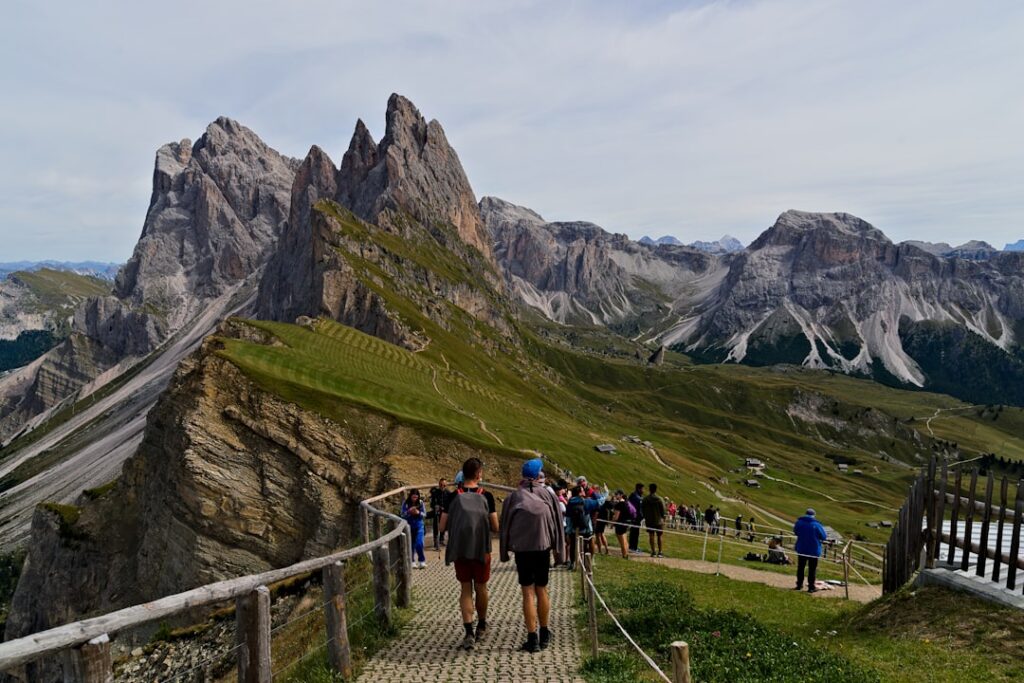 Blick vom Seceda mit Seilbahn