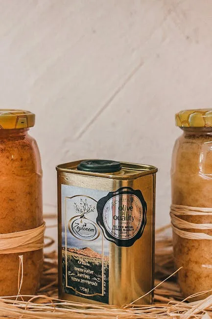 Bocaux et boîte d'huile d'olive artisanale, typiques de Lecce