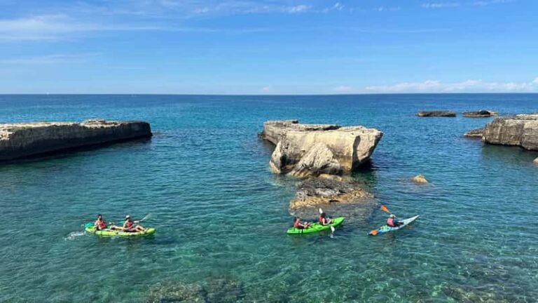 Kayak and Grotta della Poesia