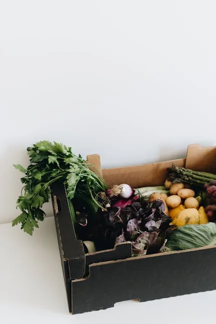 Caisse de légumes frais et herbes pour panier local à Turin