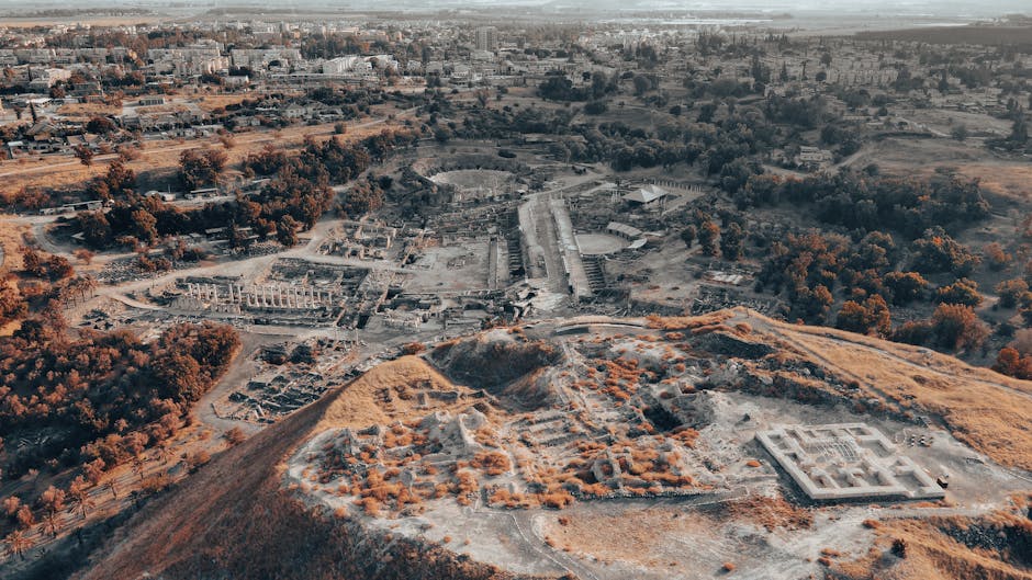 Vue aérienne de ruines antiques et paysage côtier en Sardaigne