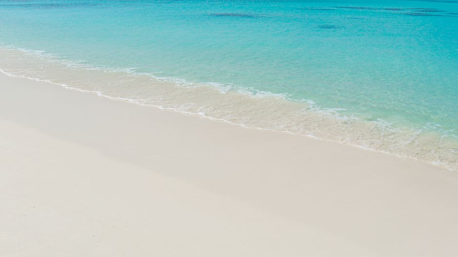 Spiaggia del Principe fine sand and turquoise water on Costa Smeralda