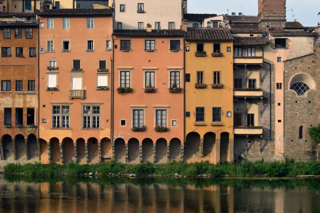 Riva storica del Po vicino all'Antica Corte Pallavicina